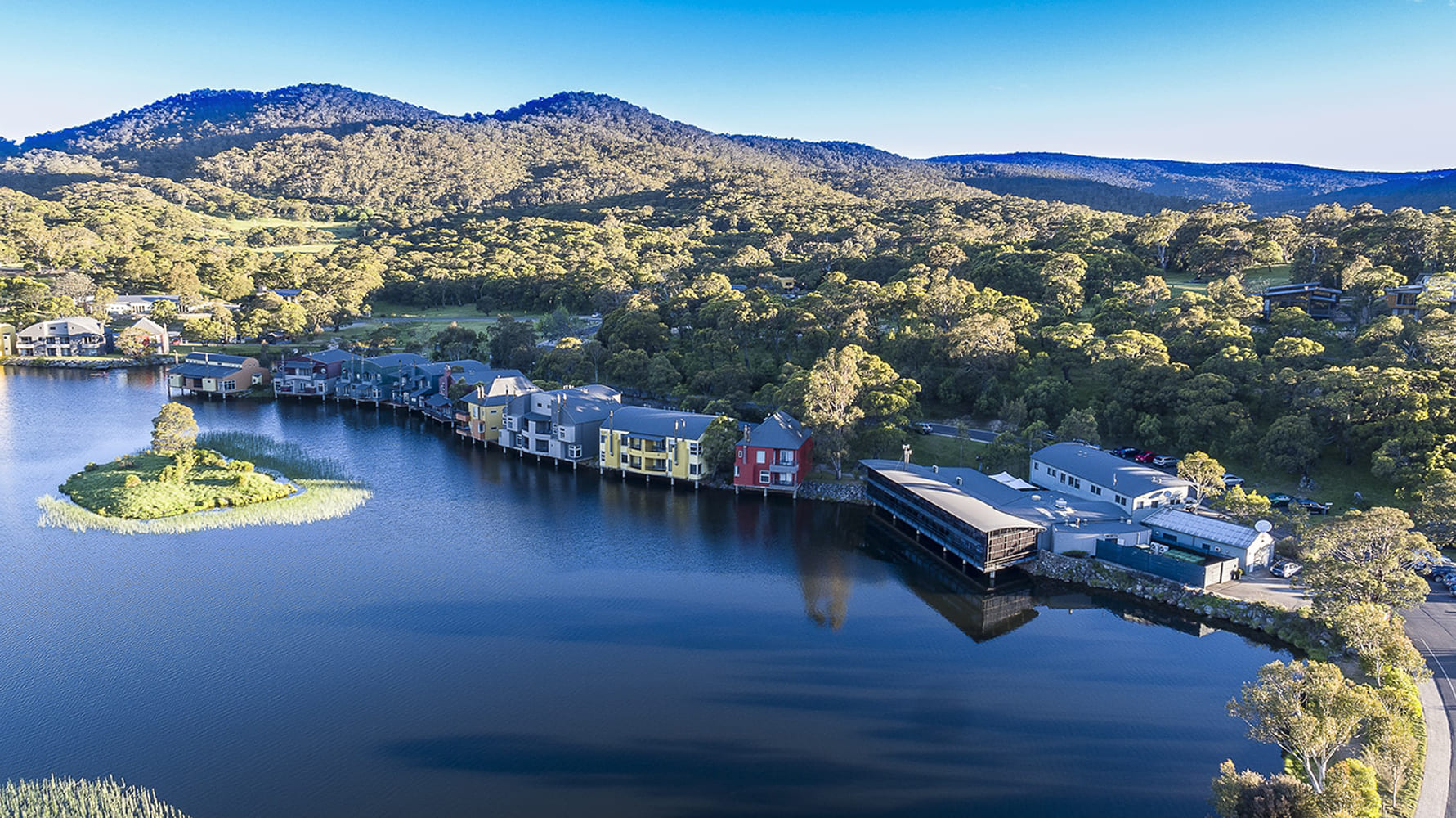 Lake Crackenback Resort & Spa ‘Deluxe Accommodation’ winner at NSW Tourism Awards 2017