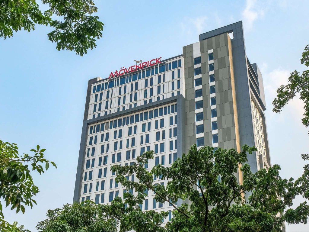 Mövenpick Surabaya City Exterior 2