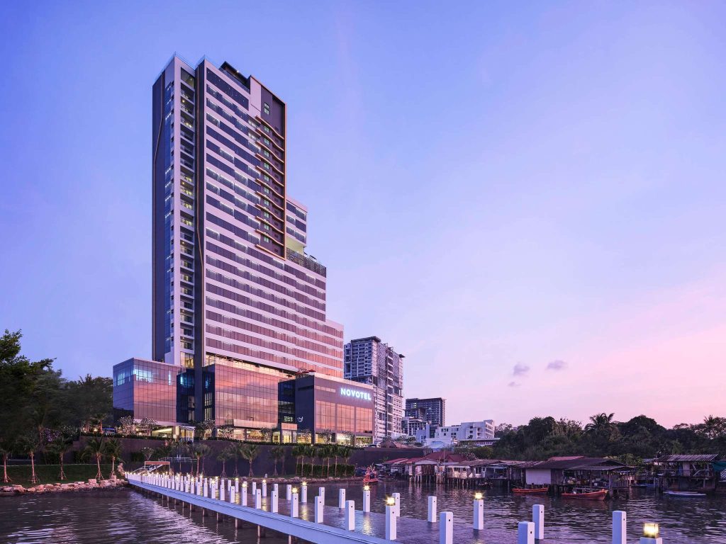 Novotel Marina Sriracha Exterior