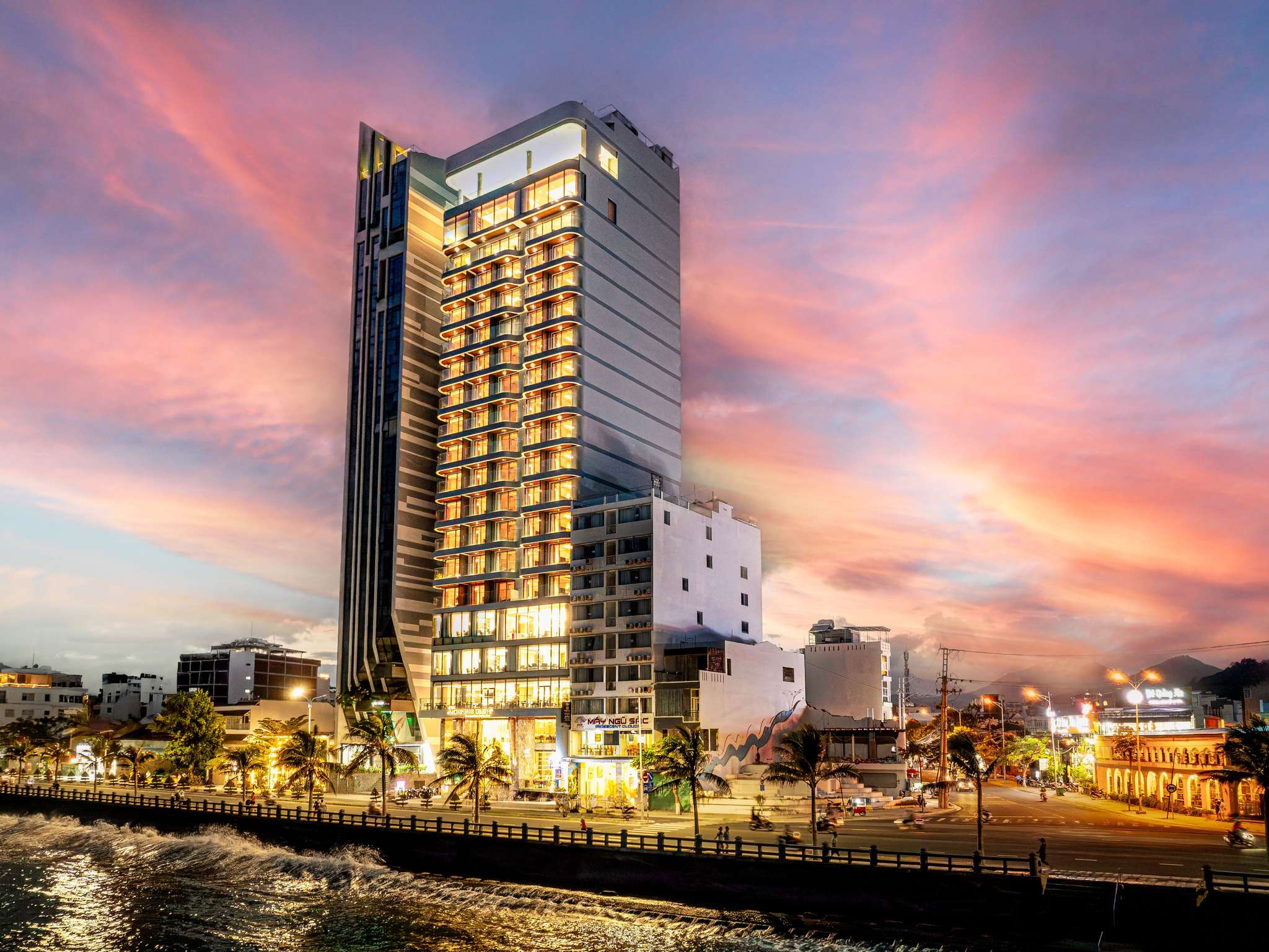 The Morning Glow Exterior