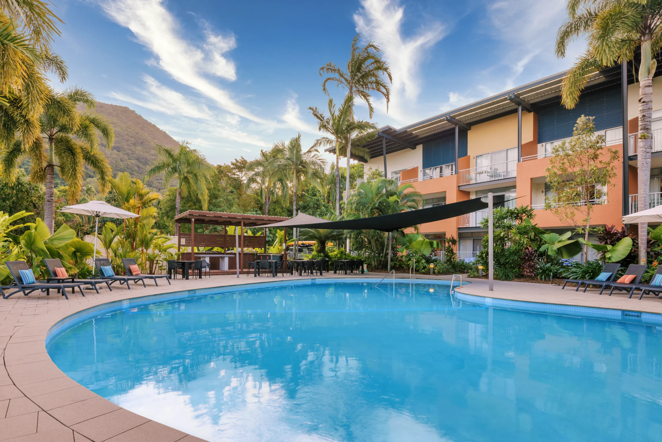 Palm Cove Resort